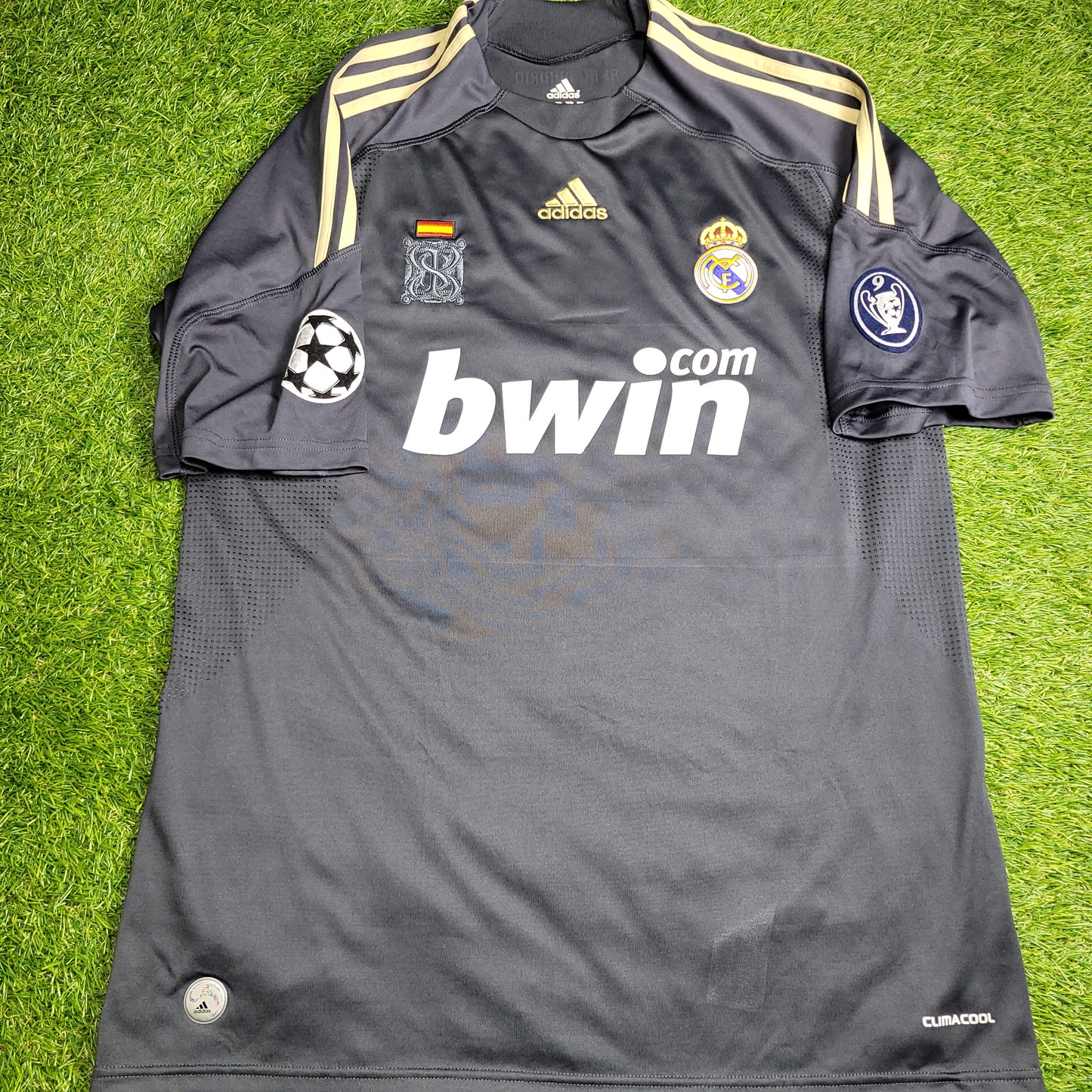 Cristiano Ronaldo Real Madrid 2009 2010 DEBUT SEASON Soccer Third Jersey Shirt L SKU# E84329