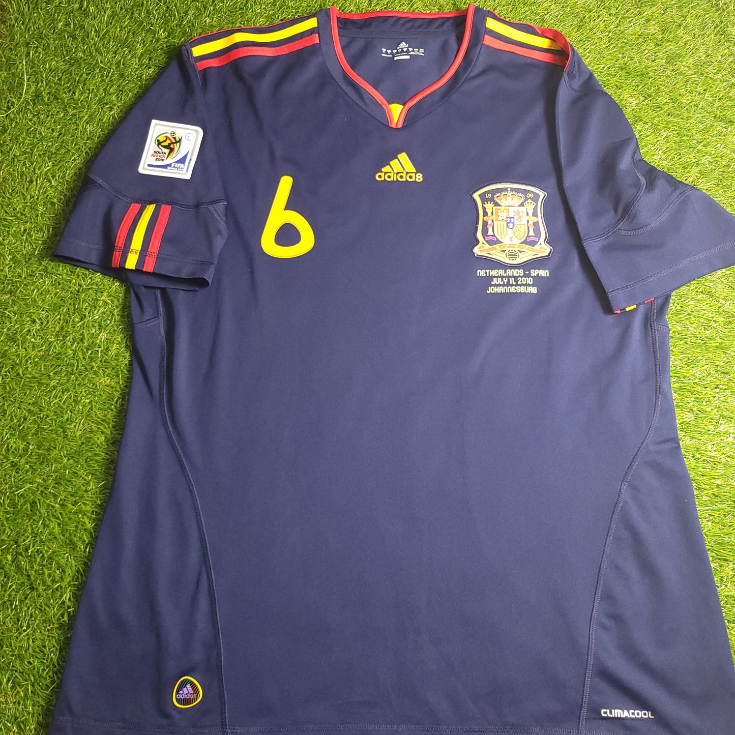 Iniesta Spain 2010 WORLD CUP FINAL Soccer Away Jersey Shirt XL SKU# P47896