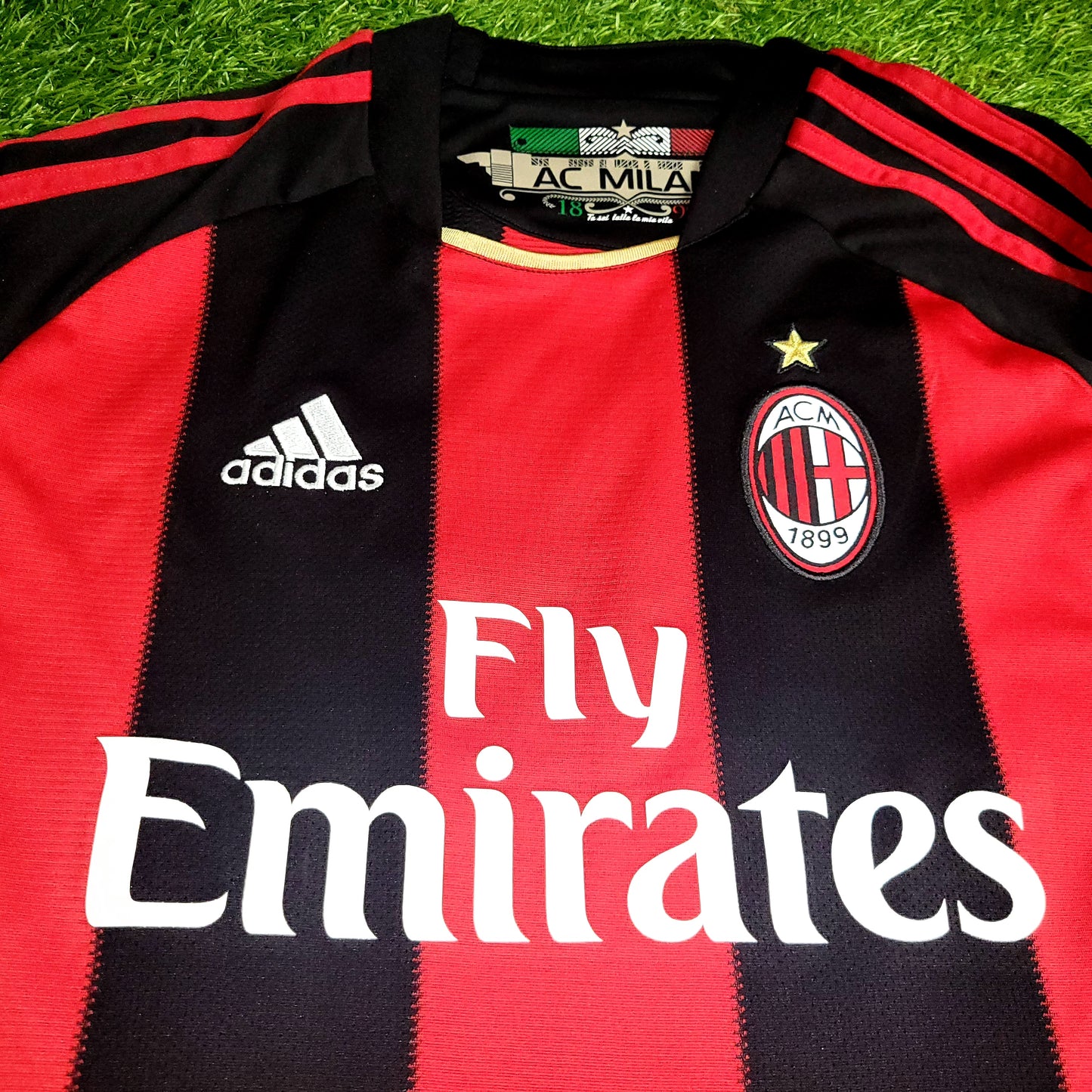 Ronaldinho AC Milan Adidas 2010 2011 Home Soccer Jersey Shirt M SKU# P96288
