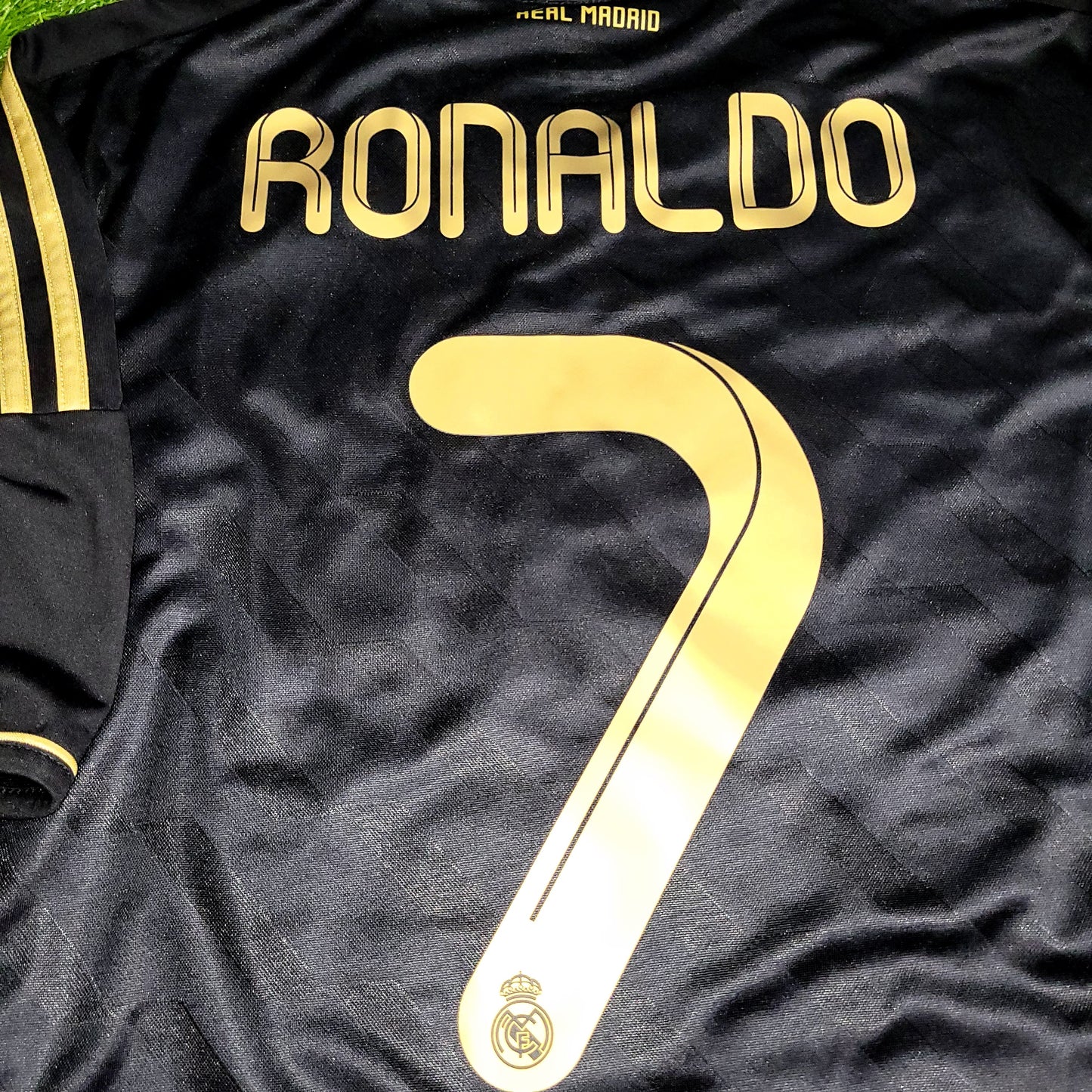 Cristiano Ronaldo Real Madrid 2011 2012 Away Soccer Jersey Shirt L SKU# V13642 - ForeverSoccerJerseys
