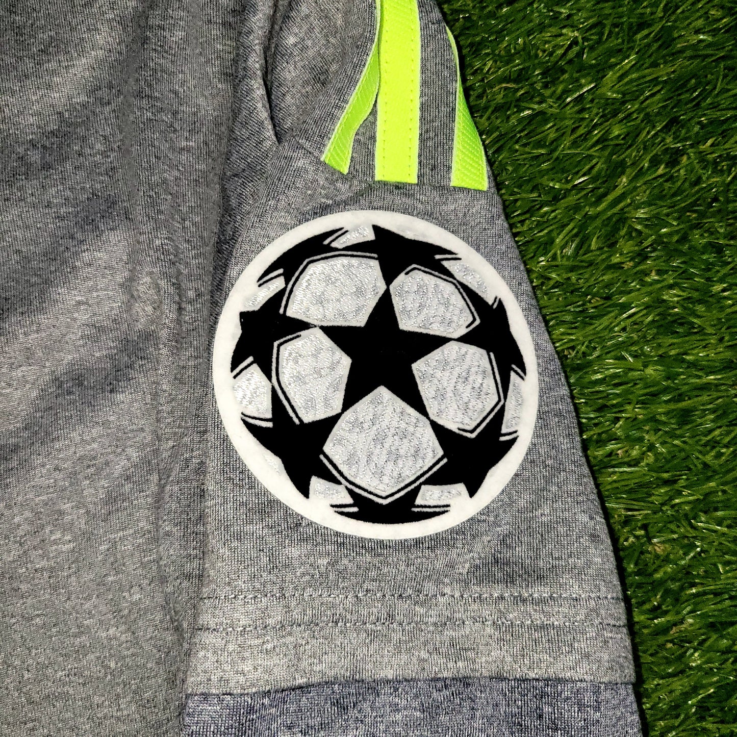Cristiano Ronaldo Real Madrid 2015 2016 Away Long Sleeve Soccer Jersey Shirt M SKU# S12686
