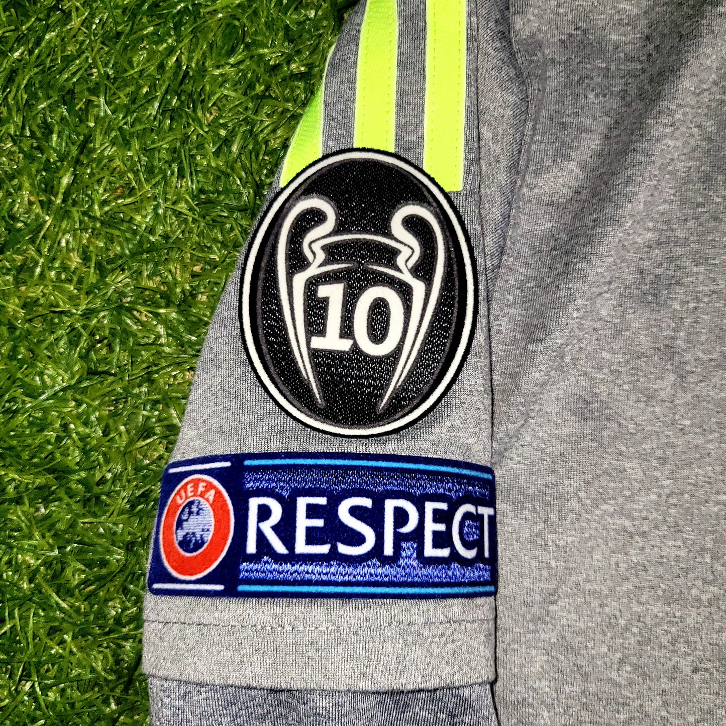Cristiano Ronaldo Real Madrid 2015 2016 Away Long Sleeve Soccer Jersey Shirt M SKU# S12686