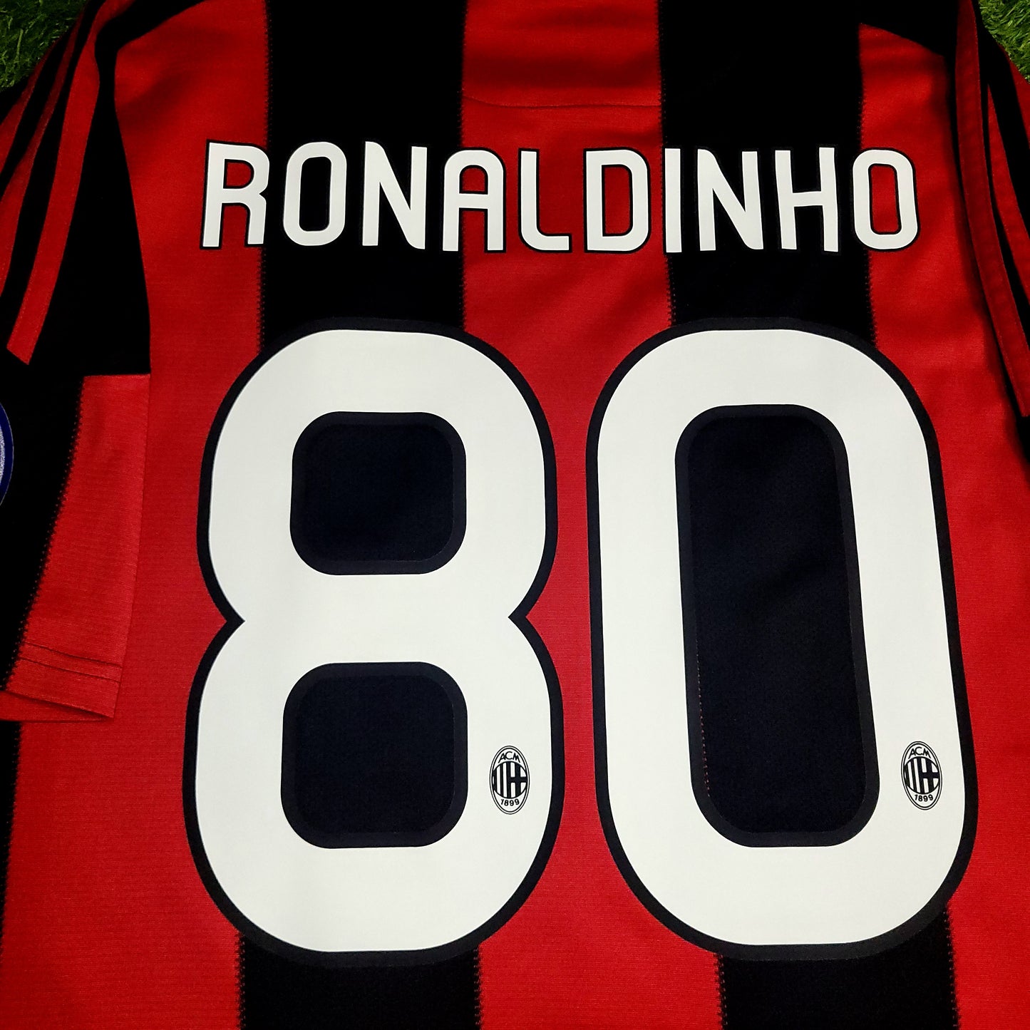 Ronaldinho AC Milan Adidas 2010 2011 Home Soccer Jersey Shirt L SKU# P96288