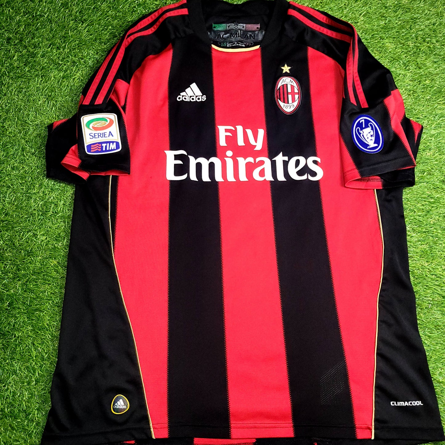 Ronaldinho AC Milan Adidas 2010 2011 Home Soccer Jersey Shirt L SKU# P96288
