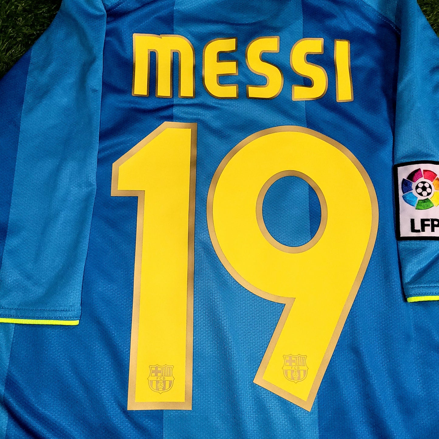 Messi Barcelona Anniversary 2007 2008 Away Soccer Jersey Shirt M SKU# 237743-414