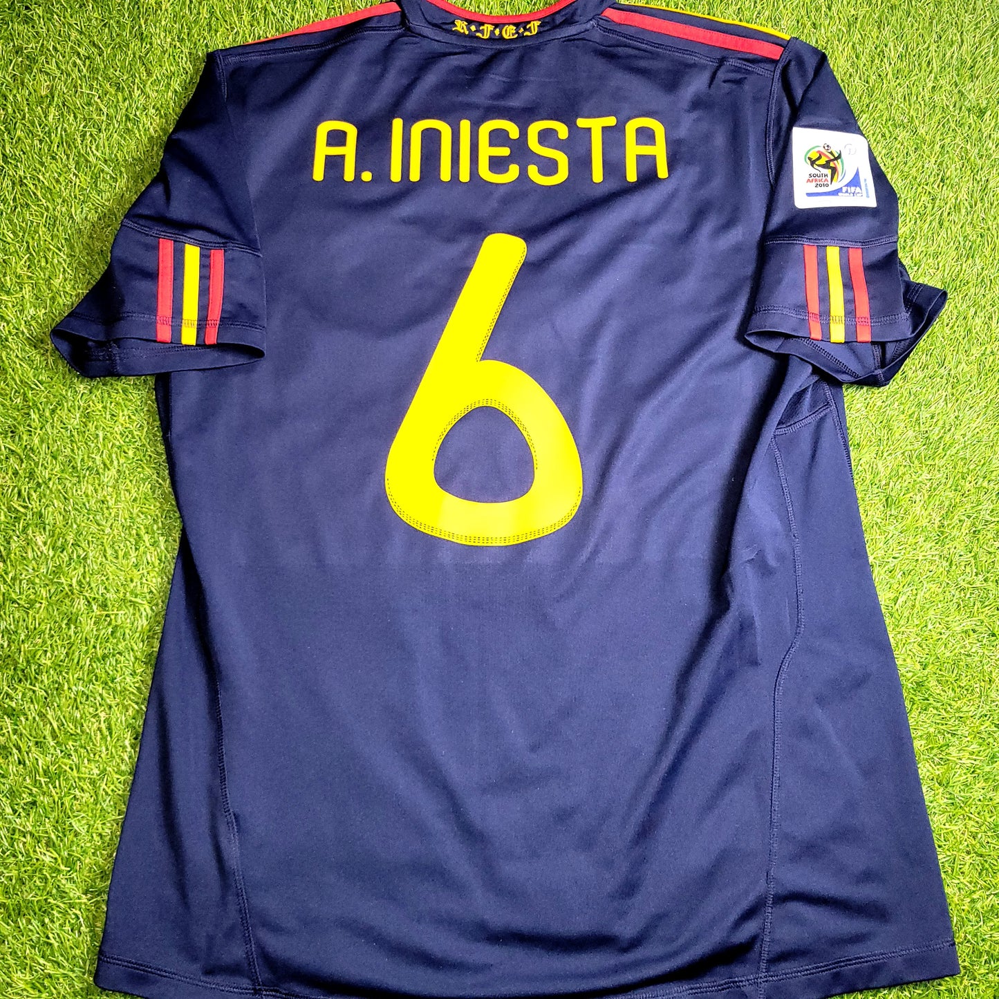 Iniesta Spain 2010 WORLD CUP FINAL Soccer Away Jersey L SKU# P47896