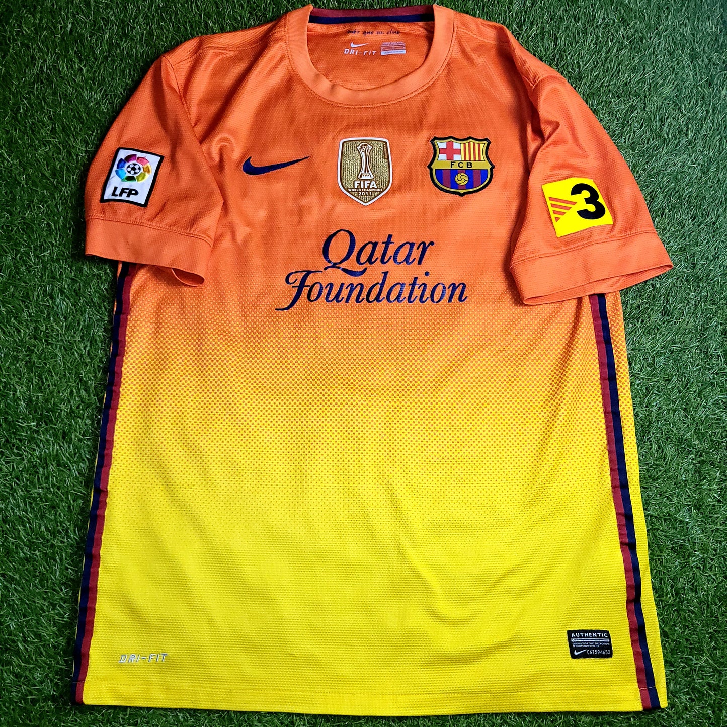 Puyol Barcelona 2012 2013 Away Soccer Jersey Shirt M SKU# 478326-815