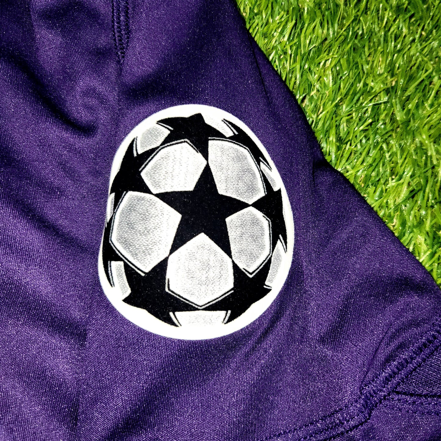 Cristiano Ronaldo Real Madrid 2010 2011 UEFA Third Soccer Jersey Shirt XL SKU# P95678