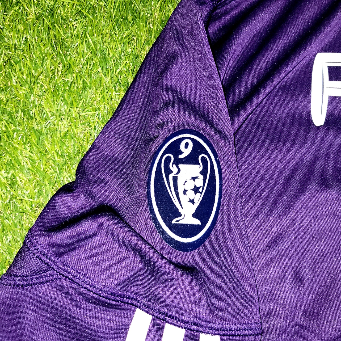 Cristiano Ronaldo Real Madrid 2010 2011 UEFA Third Soccer Jersey Shirt XL SKU# P95678