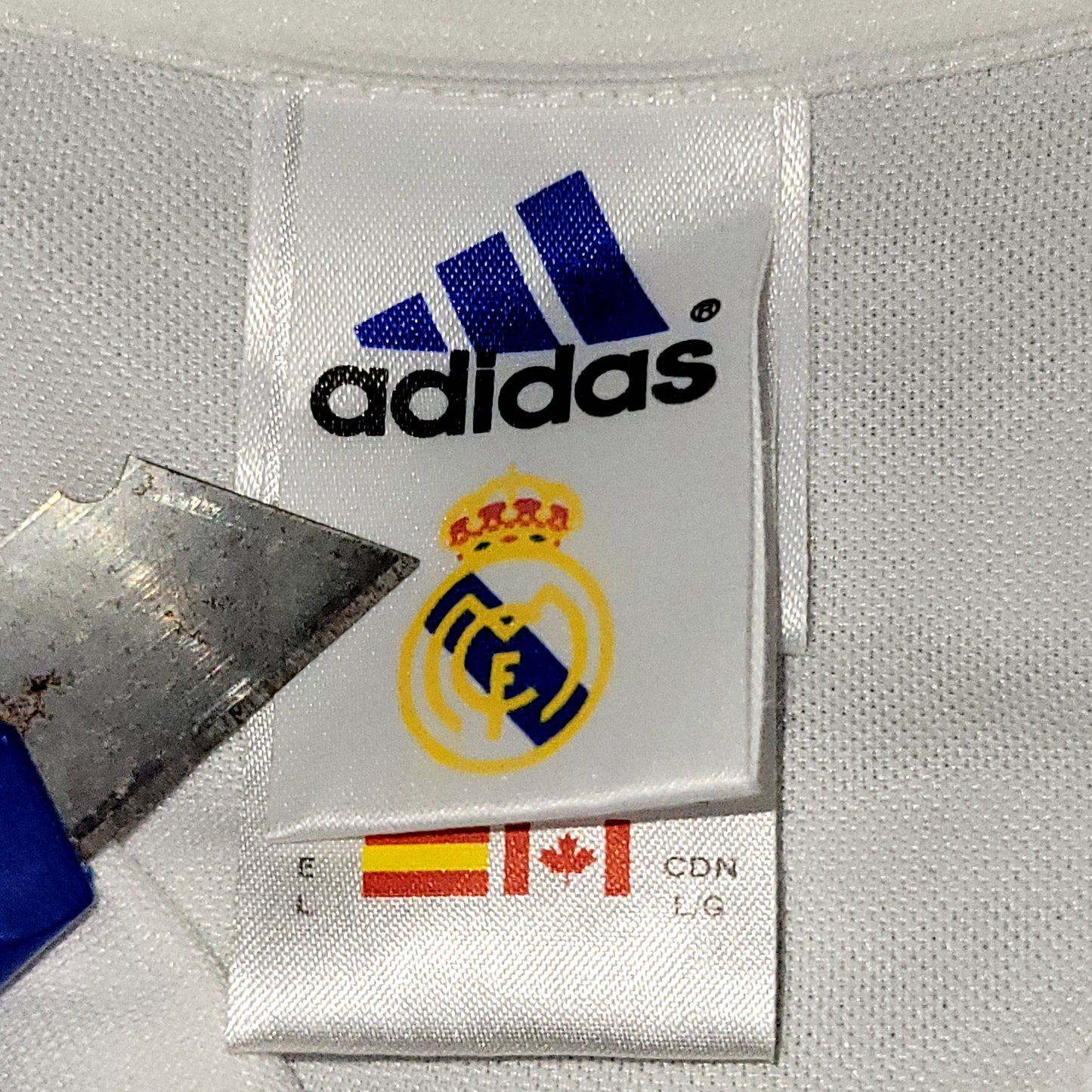 Zidane Real Madrid Centenary 2001 2002 UEFA Soccer Jersey Shirt L SKU# 134748 ASR001