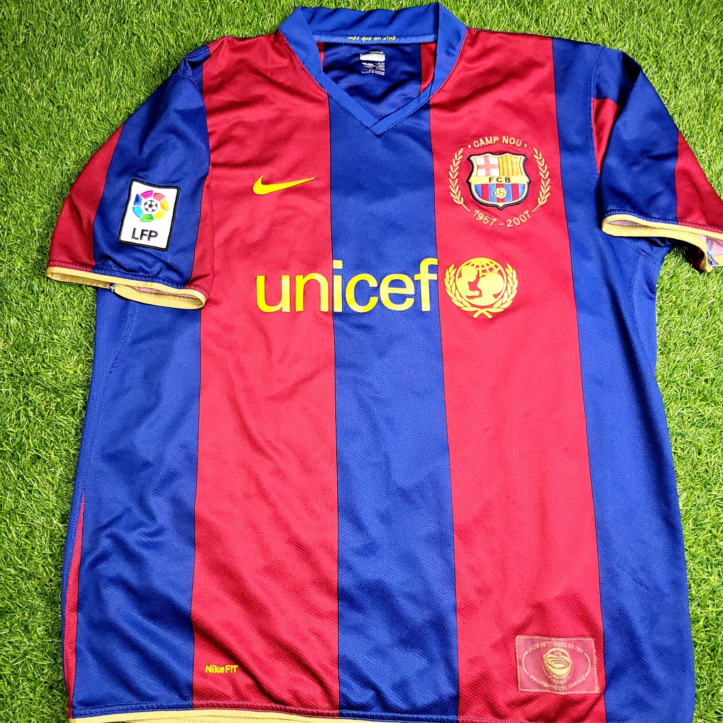 Ronaldinho Barcelona Anniversary 2007 2008 Soccer Jersey Shirt L SKU# 237741-655