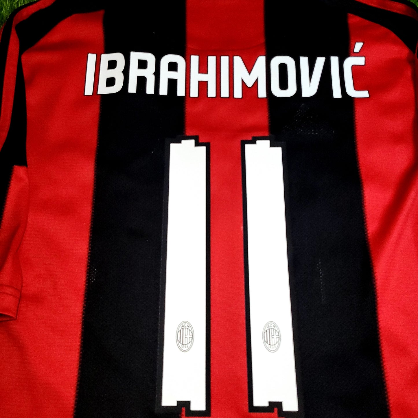 Ibrahimovic AC Milan 2010 2011 Soccer Jersey Shirt L SKU# P96288
