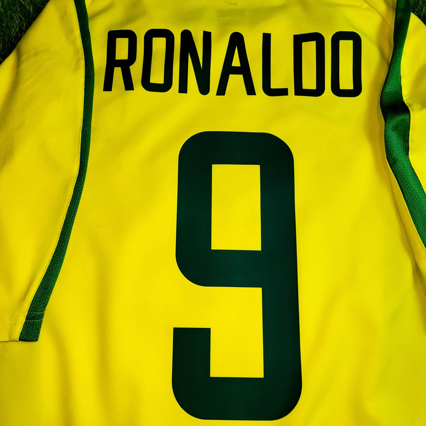 Ronaldo Brazil 2002 WORLD CUP Soccer Home Jersey Shirt L SKU# 182265