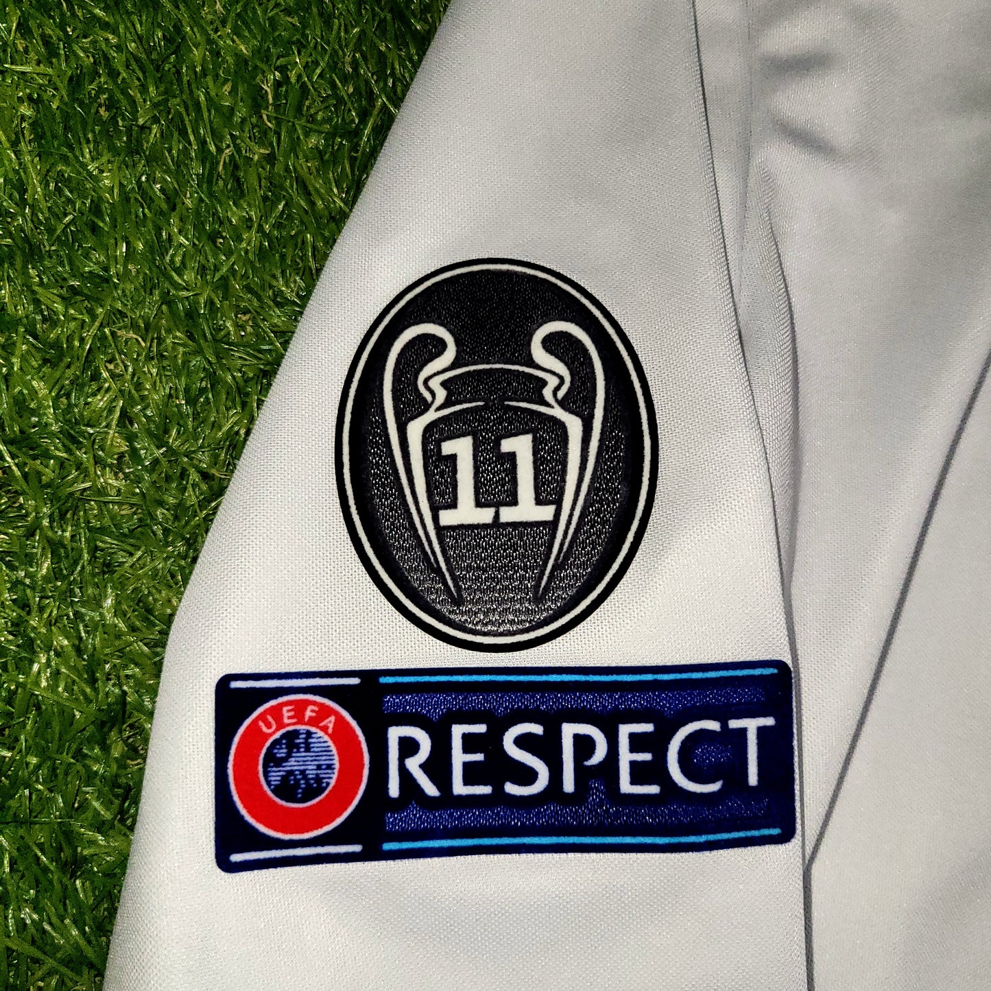 Cristiano Ronaldo Real Madrid 2016 2017 UEFA Home Long Sleeve Soccer Jersey Shirt XL SKU# AI5184