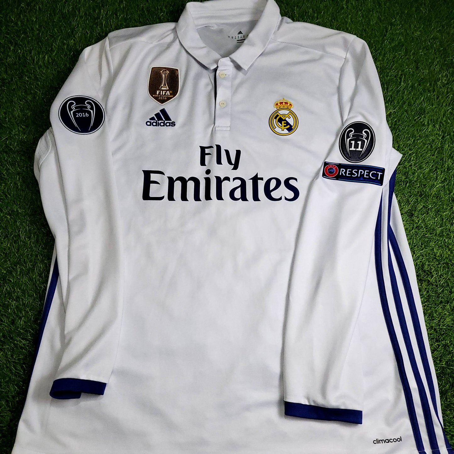 Cristiano Ronaldo Real Madrid 2016 2017 UEFA Home Long Sleeve Soccer Jersey Shirt XL SKU# AI5184