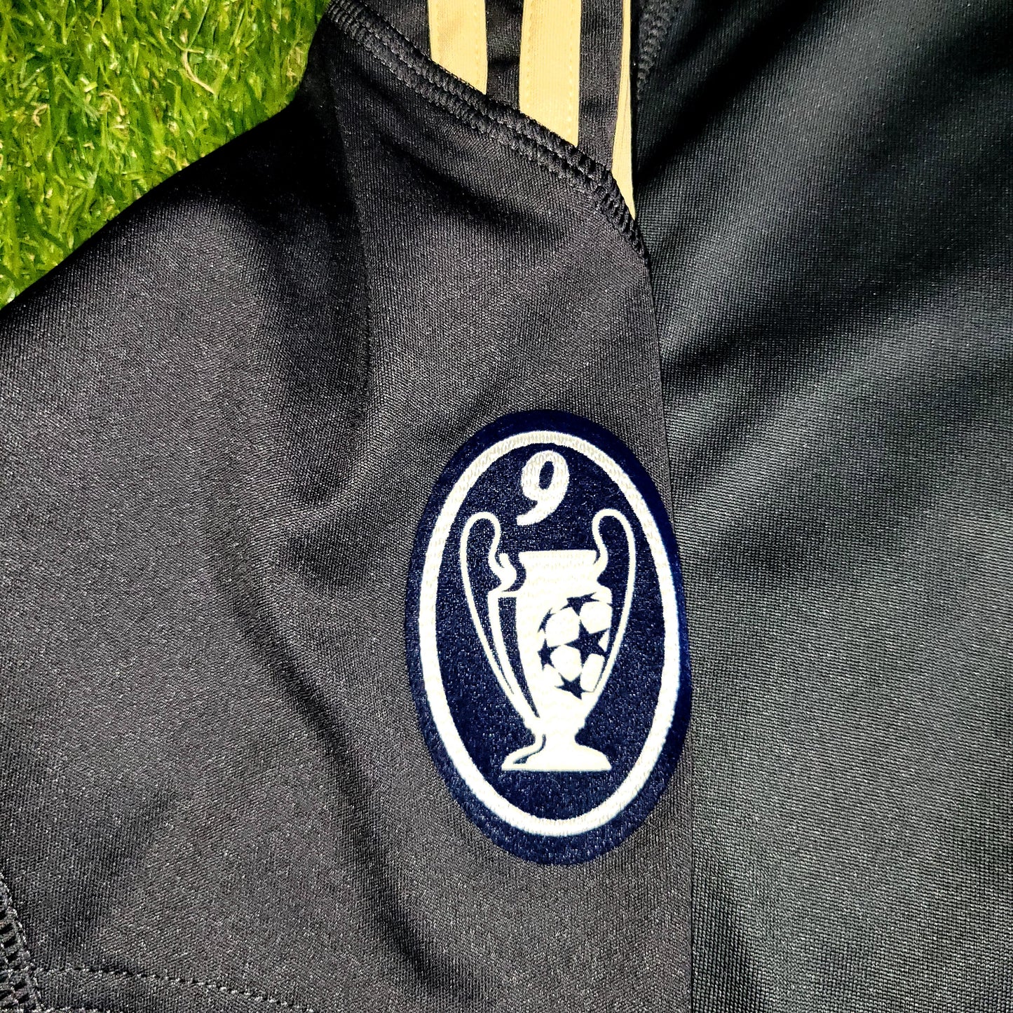 Kaka Real Madrid 2009 2010 DEBUT SEASON UEFA Third Soccer Jersey Shirt L SKU# E84329