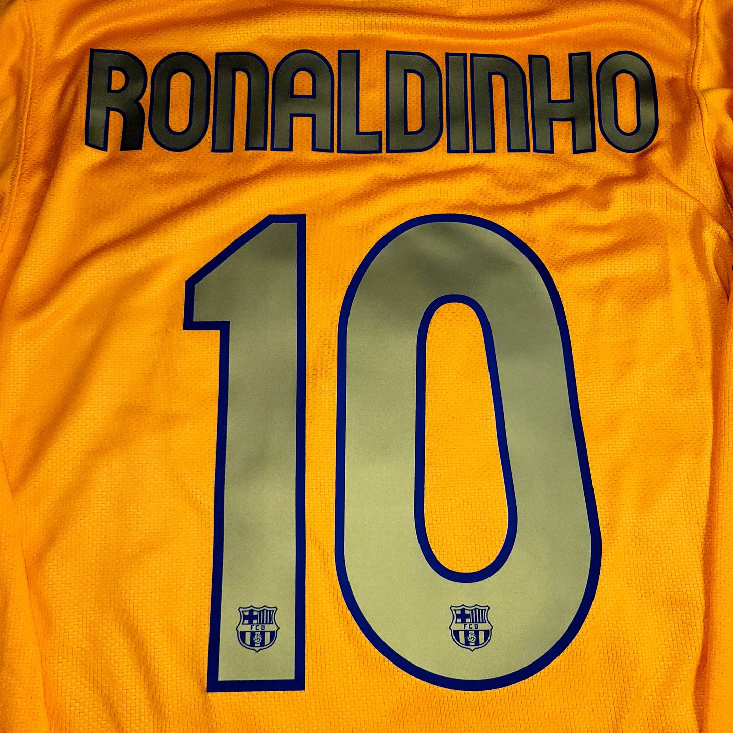 Ronaldinho Barcelona 2006 2007 Long Sleeve Away Soccer Jersey Shirt M SKU# 244795-818