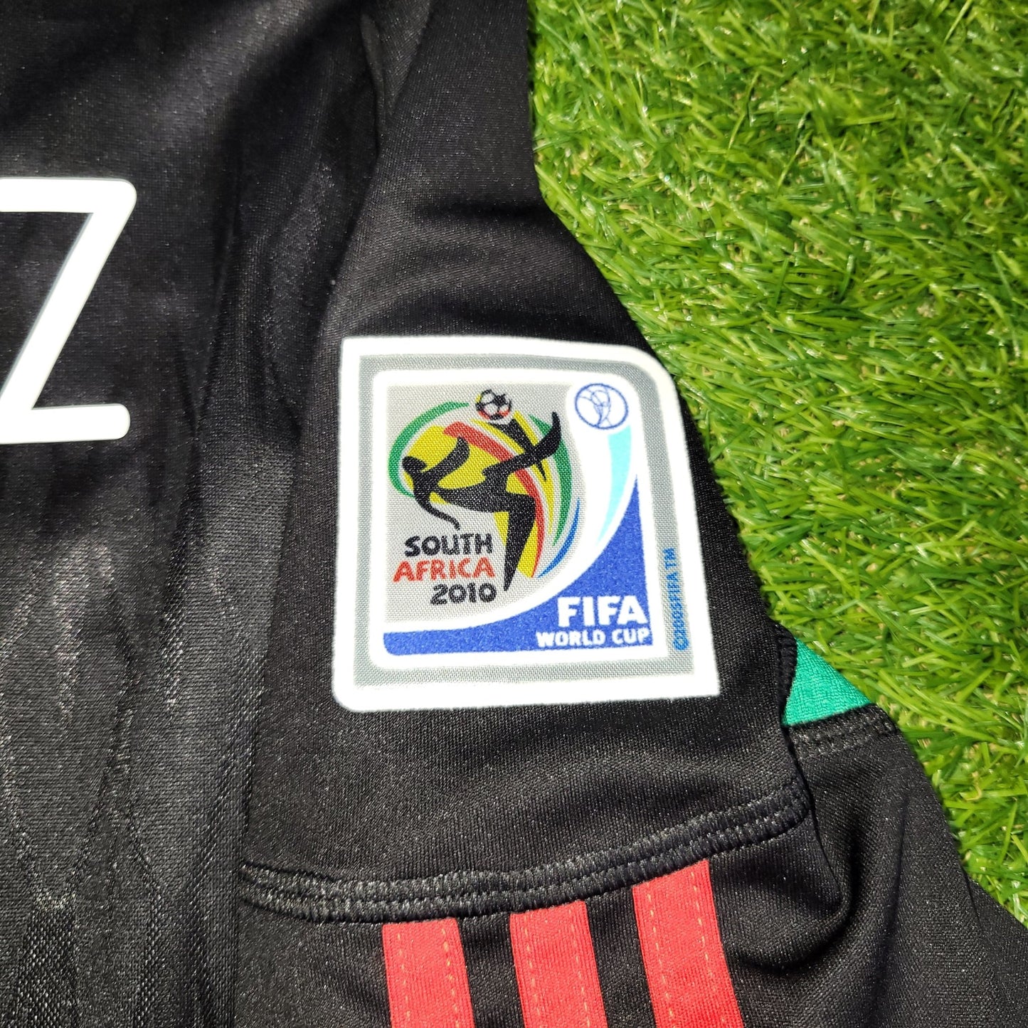 Chicharito Mexico 2010 WORLD CUP Away Black Soccer Jersey Shirt L SKU P41397 Adidas
