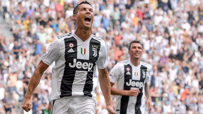 Cristiano Ronaldo Juventus 2018 2019 DEBUT Soccer Jersey Shirt L SKU CF3489 foreversoccerjerseys