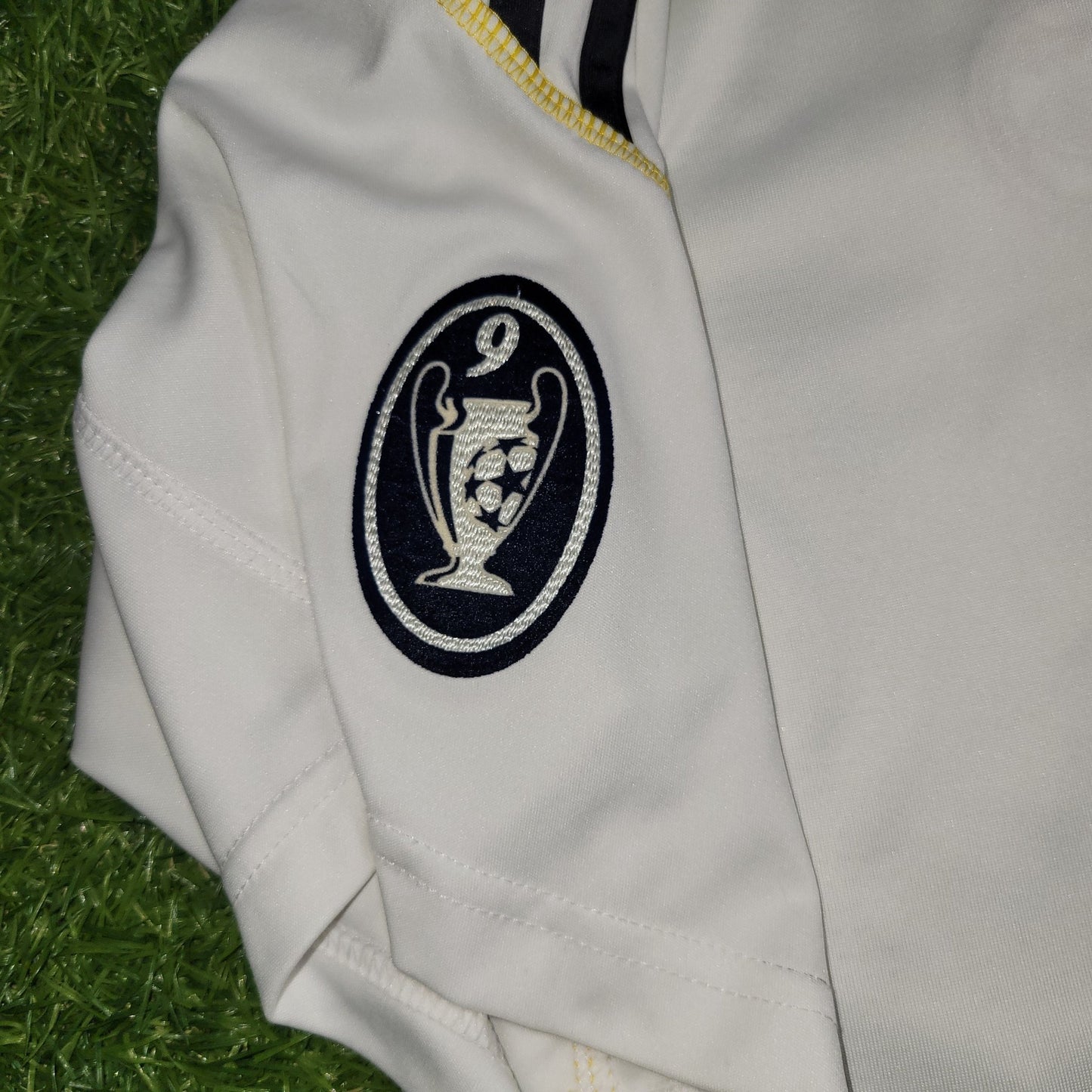 Cristiano Ronaldo Real Madrid 2009 2010 DEBUT SEASON UEFA Soccer Jersey Shirt L SKU E84340 Adidas