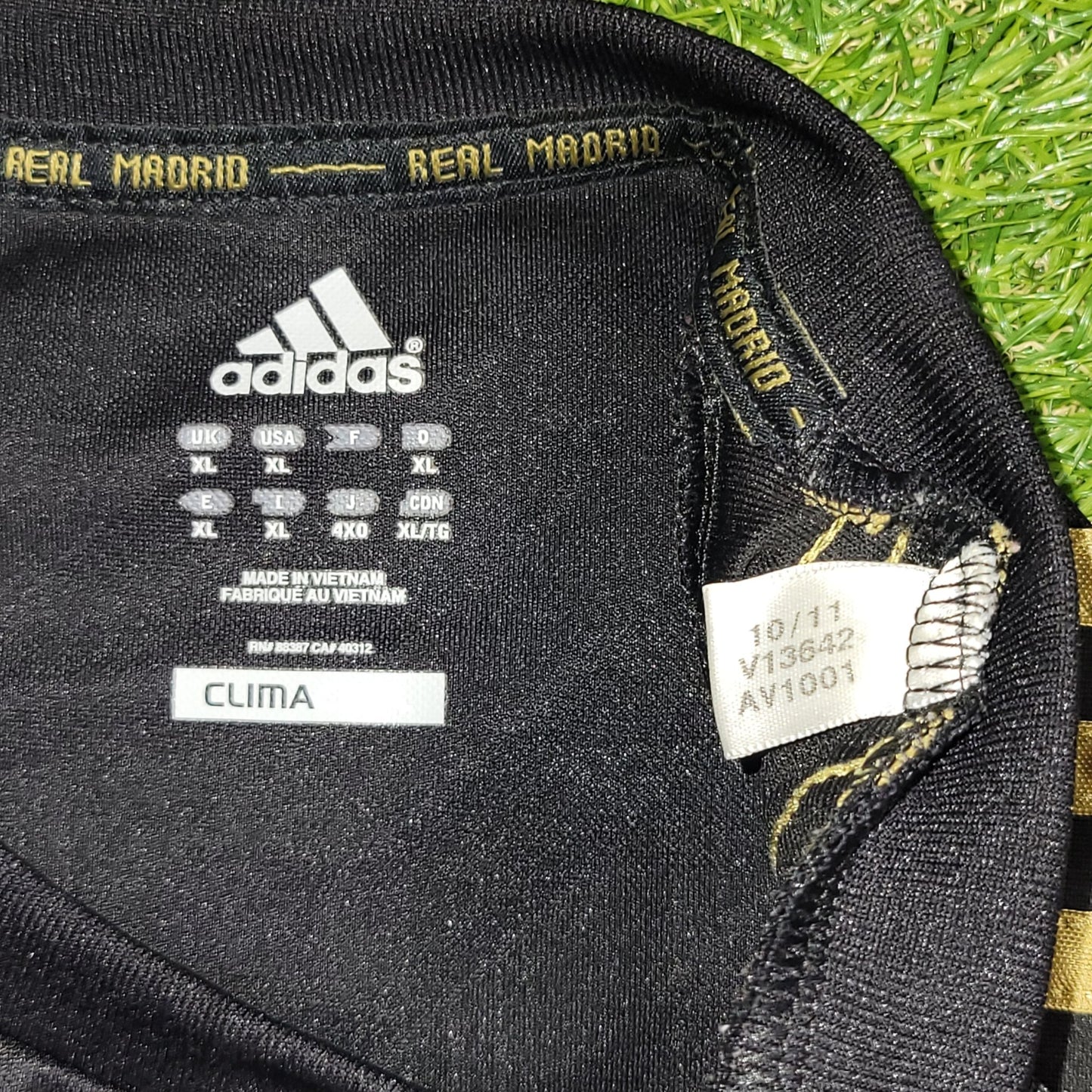 Cristiano Ronaldo Real Madrid 2011 2012 Away Soccer Jersey Shirt XL SKU V13642 Adidas