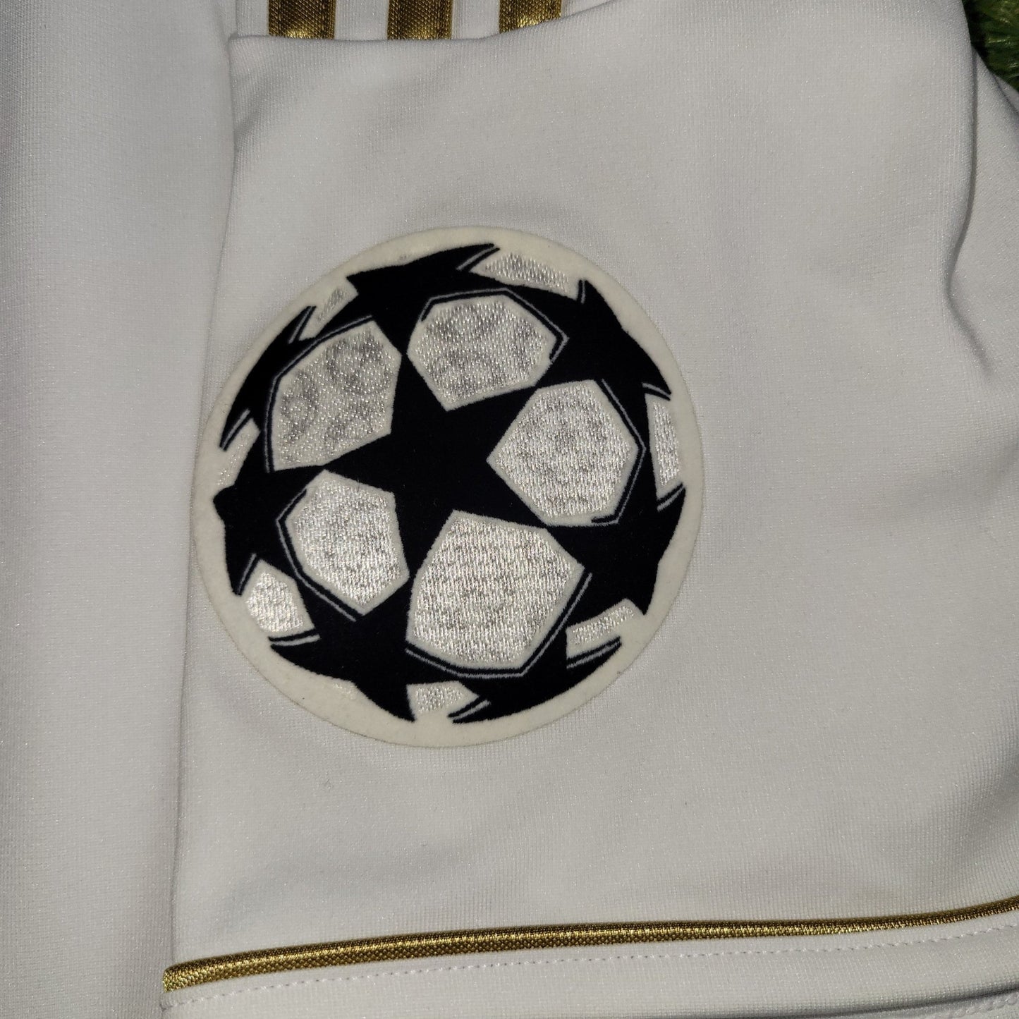 Cristiano Ronaldo Real Madrid 2011 2012 UEFA Soccer Jersey Shirt L SKU# V13646 Adidas