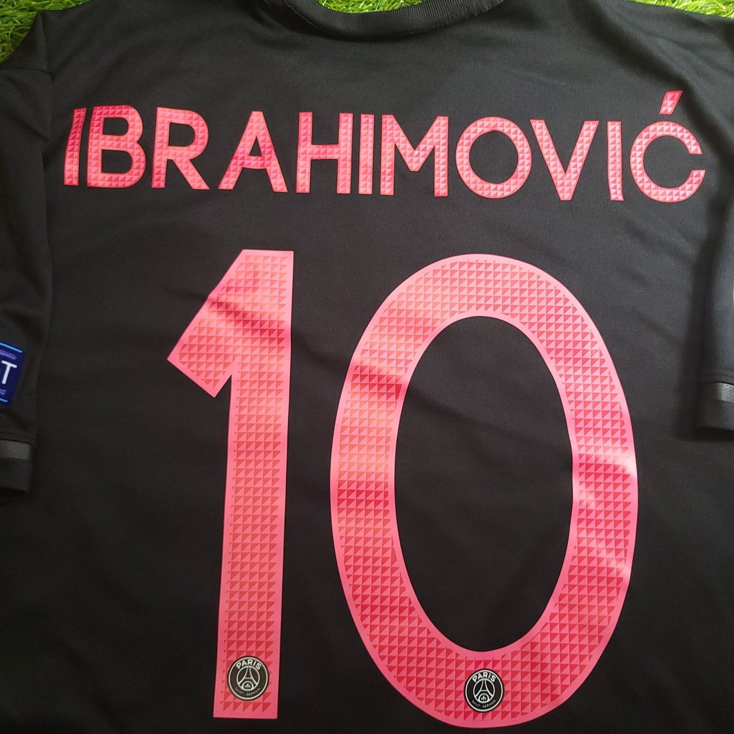 Ibrahimovic PSG Paris Saint Germain 2015 2016 Third UEFA Soccer Jersey Shirt XL SKU 658901 - 011 Nike