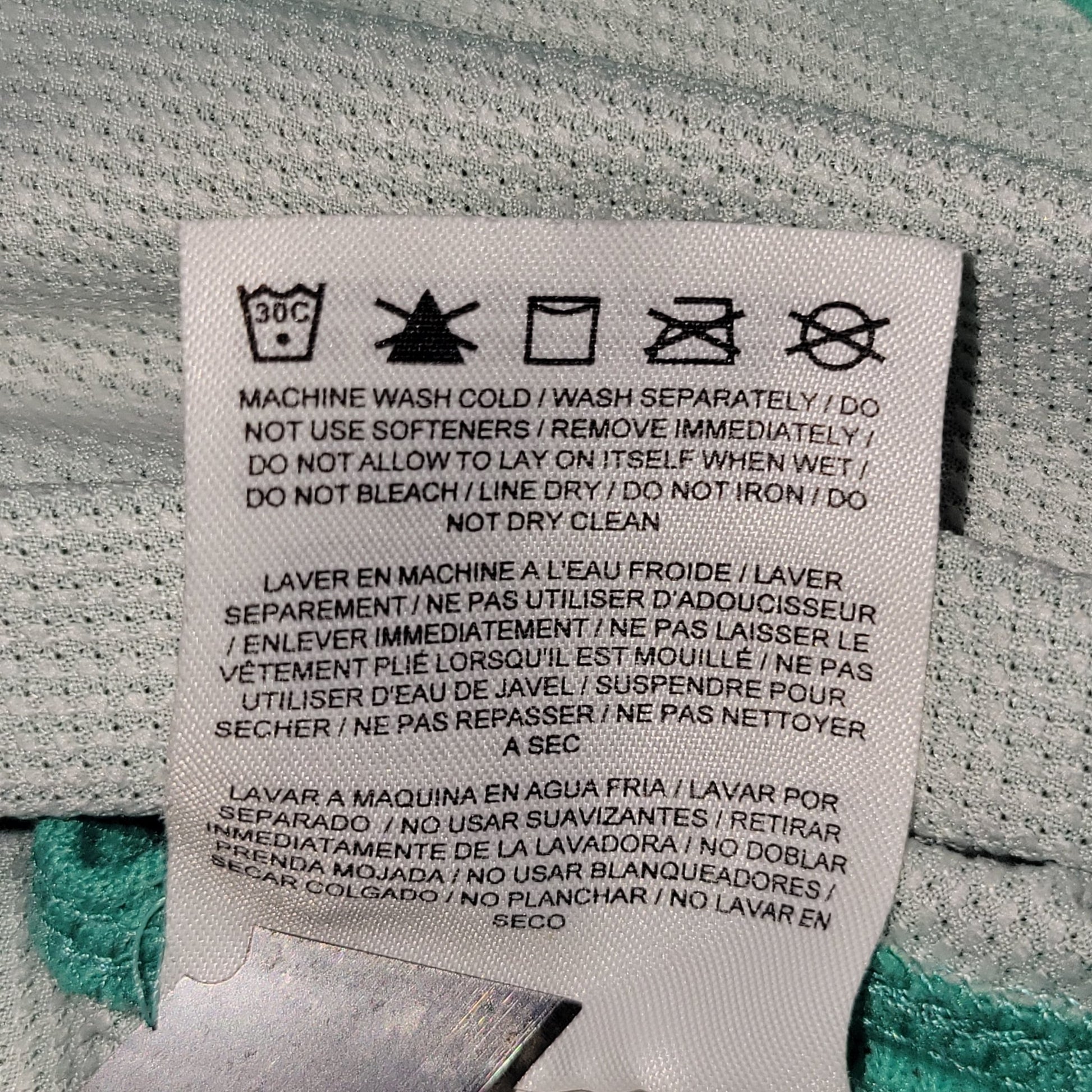 Messi Barcelona 2010 2011 Away Long Sleeve Soccer Jersey Shirt M SKU 382358 - 310 Nike