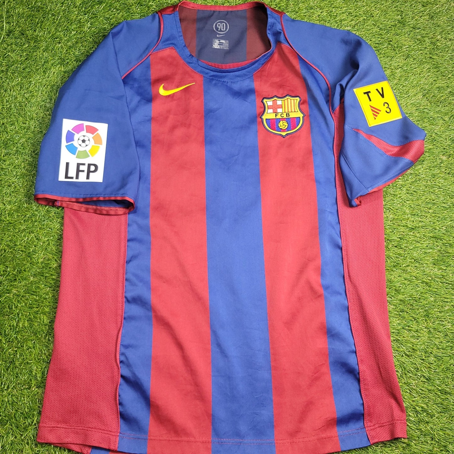 Messi Barcelona DEBUT SEASON 2004 2005 Home Soccer Jersey Shirt M SKU 118861 Nike