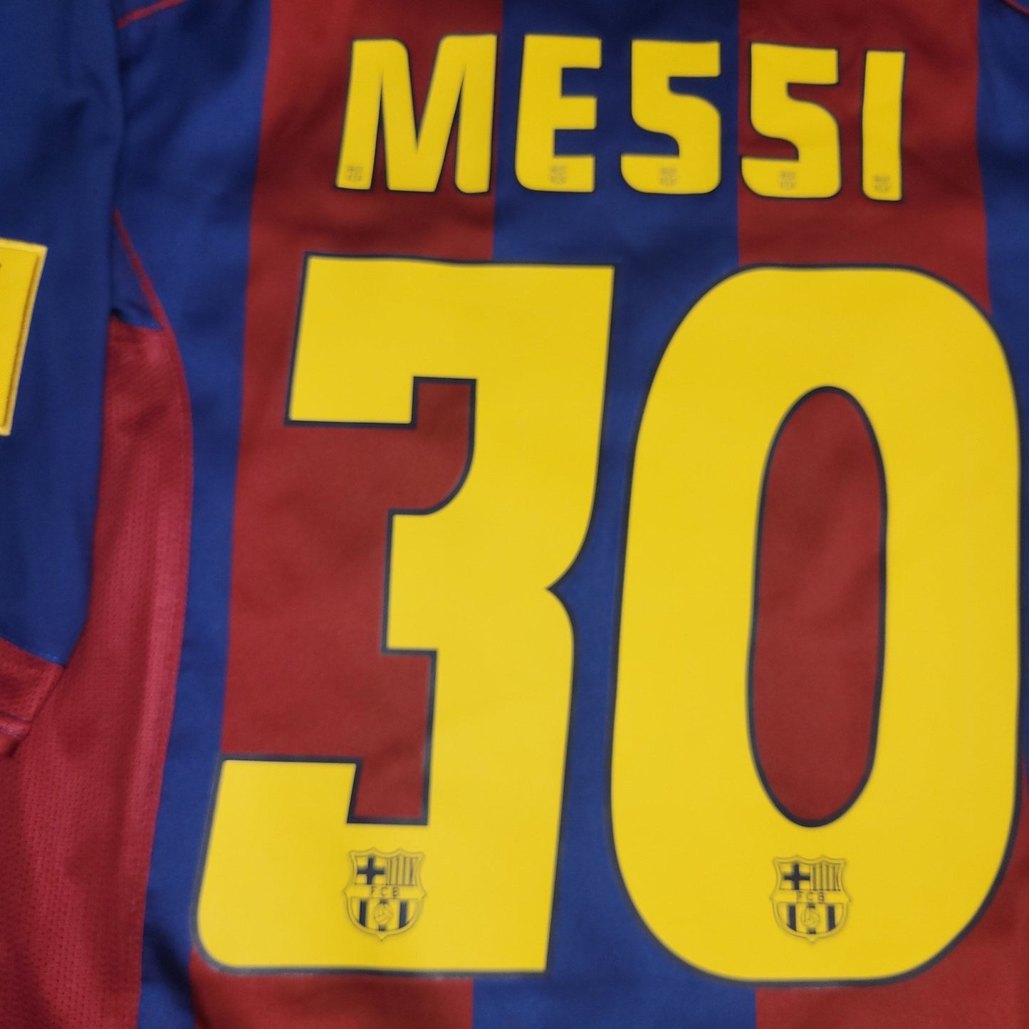 Messi Barcelona DEBUT SEASON 2004 2005 Home Soccer Jersey Shirt M SKU 118861 Nike