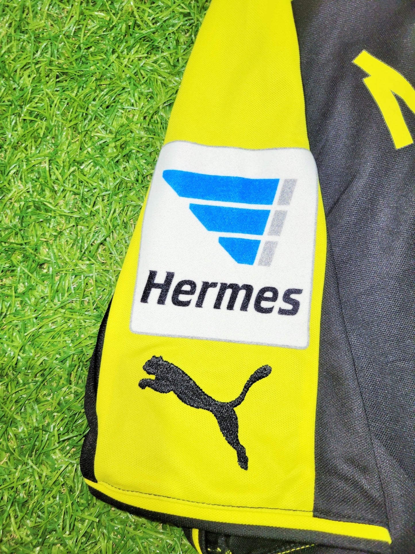 Mkhitaryan Borussia Dortmund 2013 2014 Away Soccer Jersey Shirt M SKU# 743558 Puma