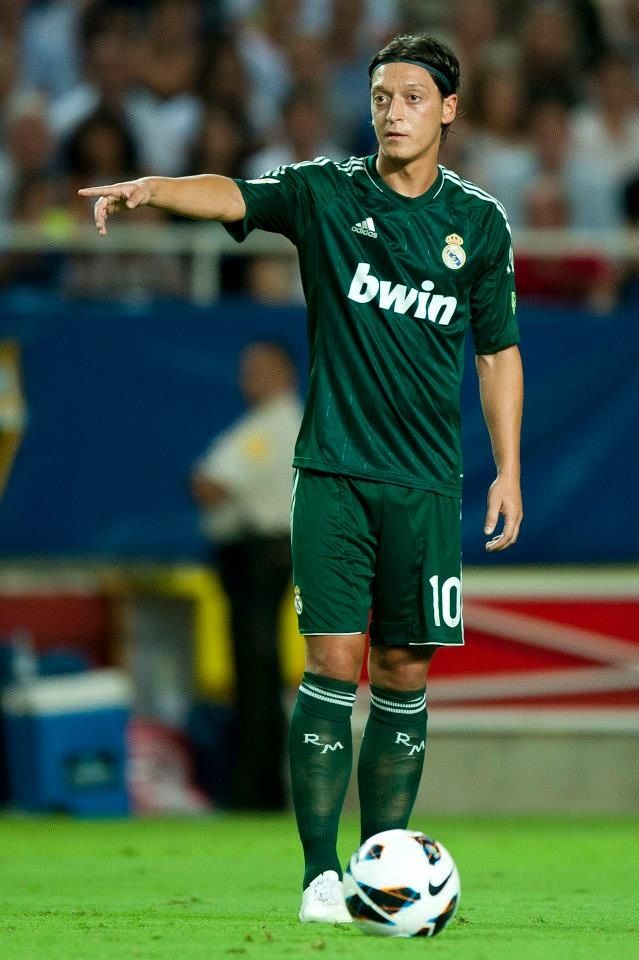 Ozil Real Madrid 2012 2013 Third UEFA Soccer Jersey Shirt L SKU X53540 Adidas
