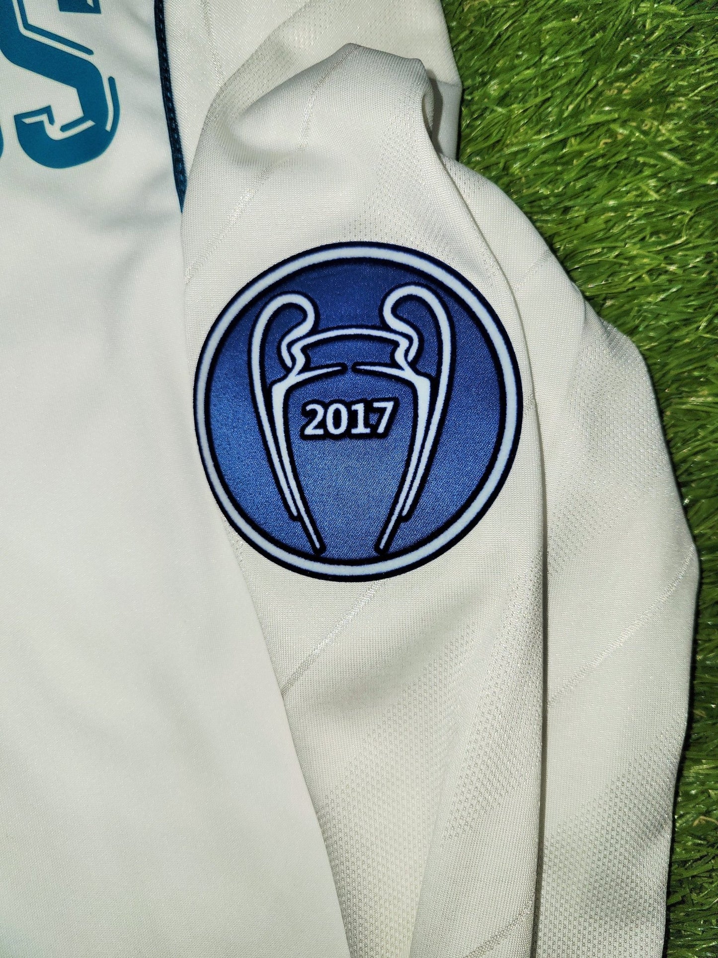 Ramos Real Madrid 2017 2018 UEFA FINAL Long Sleeve Soccer Jersey Shirt M SKU# B31106 Adidas