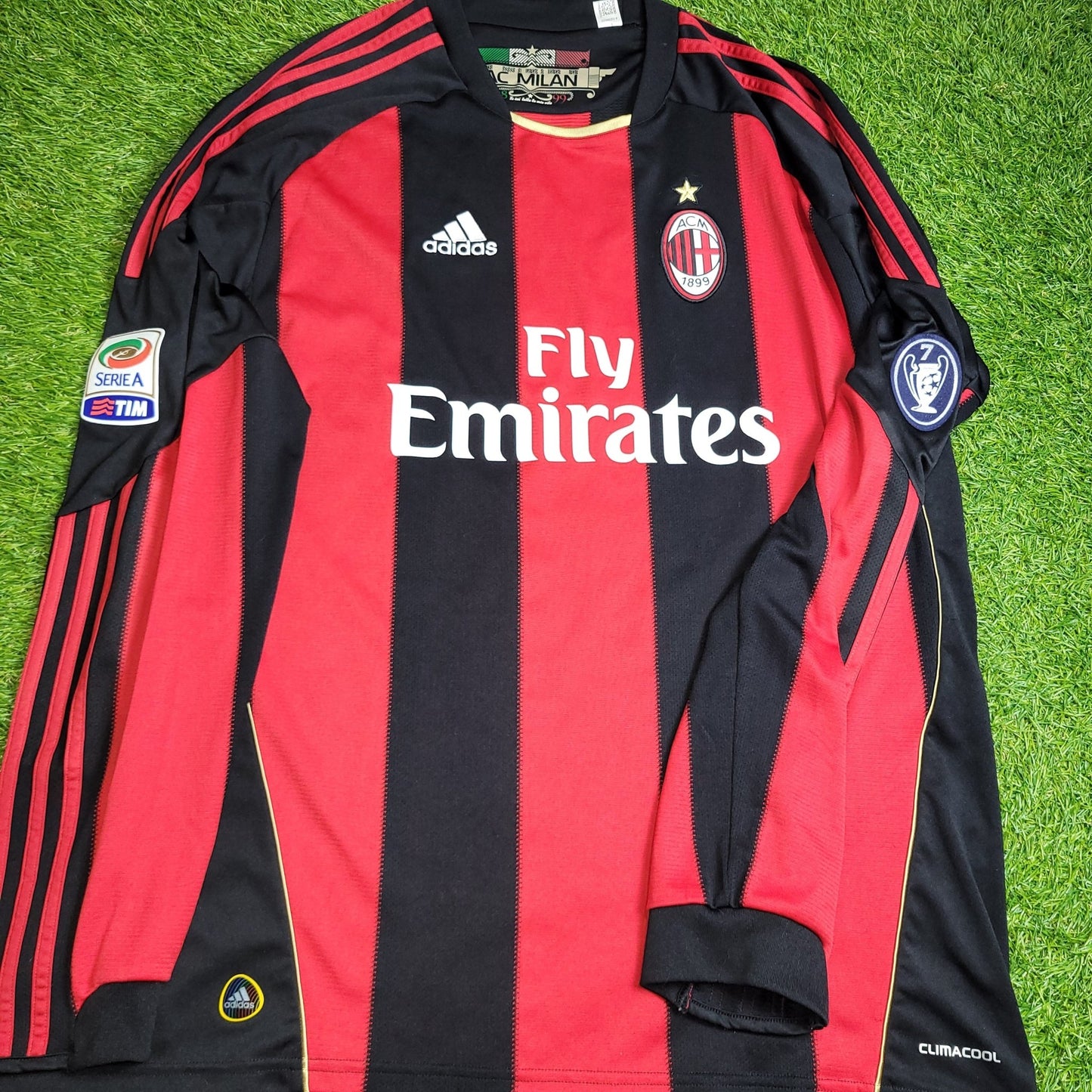 Ronaldinho AC Milan 2010 2011 Home Long Sleeve Soccer Jersey Shirt XL SKU P96287 Adidas