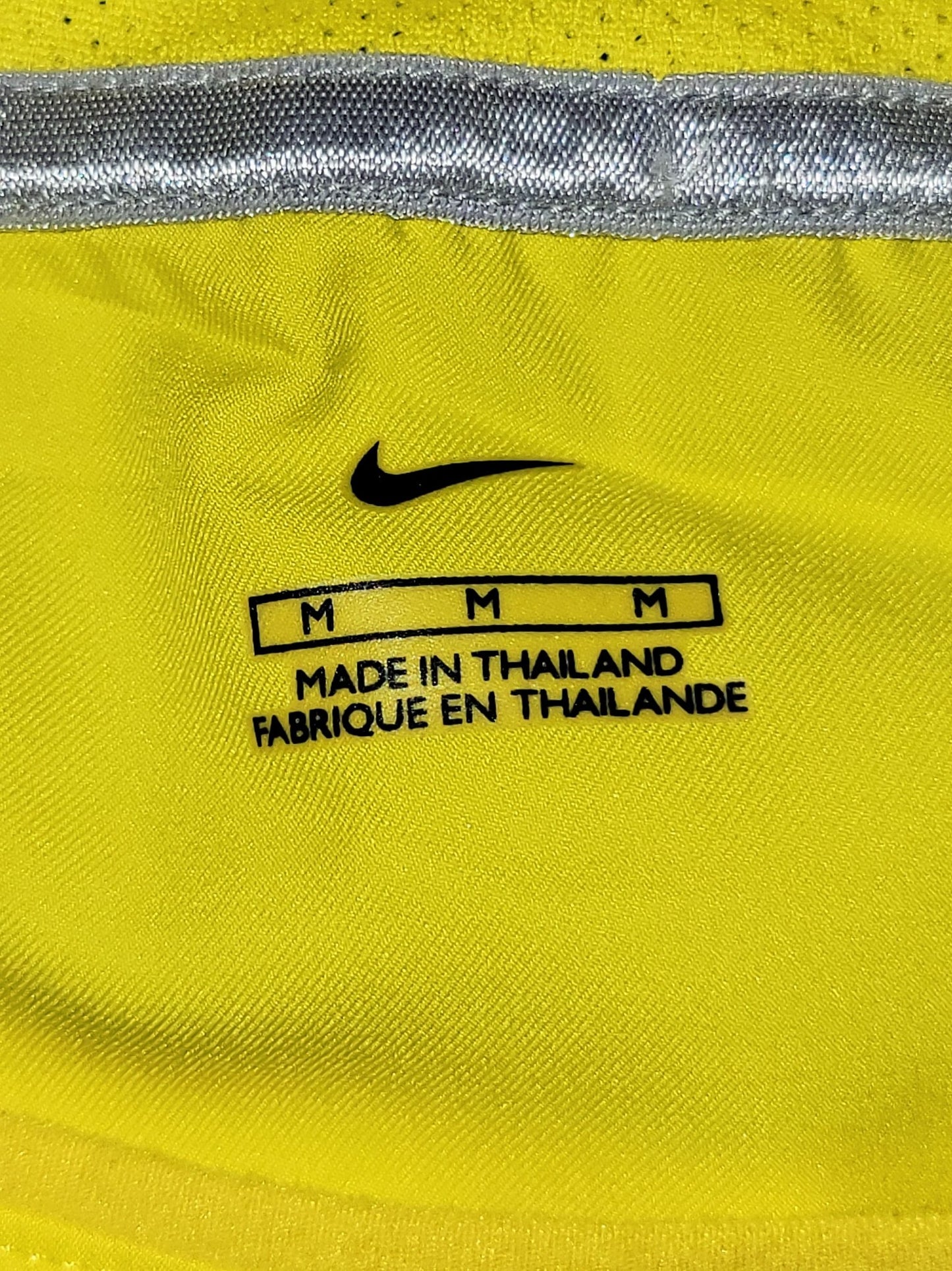 Ronaldinho Brazil 2002 WORLD CUP Soccer Home Jersey Shirt M SKU# 113382 Nike