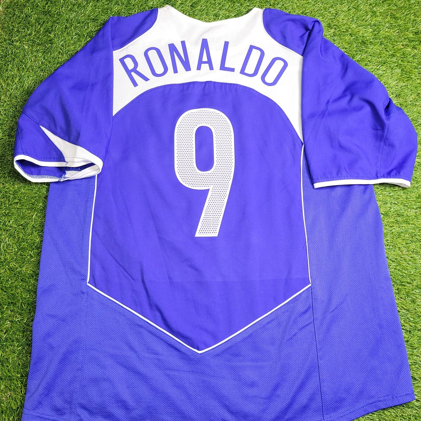 Ronaldo Nike Brazil 2004 Away Soccer Jersey Shirt XL SKU# 116601 Nike