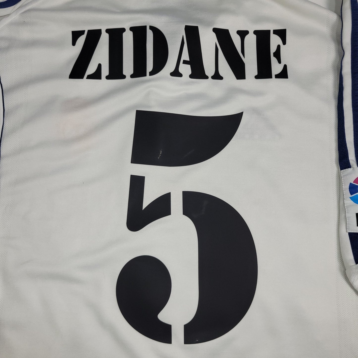 Zidane Real Madrid DEBUT SEASON 2001 2002 Home Soccer Jersey Shirt XL SKU# 695856 Adidas