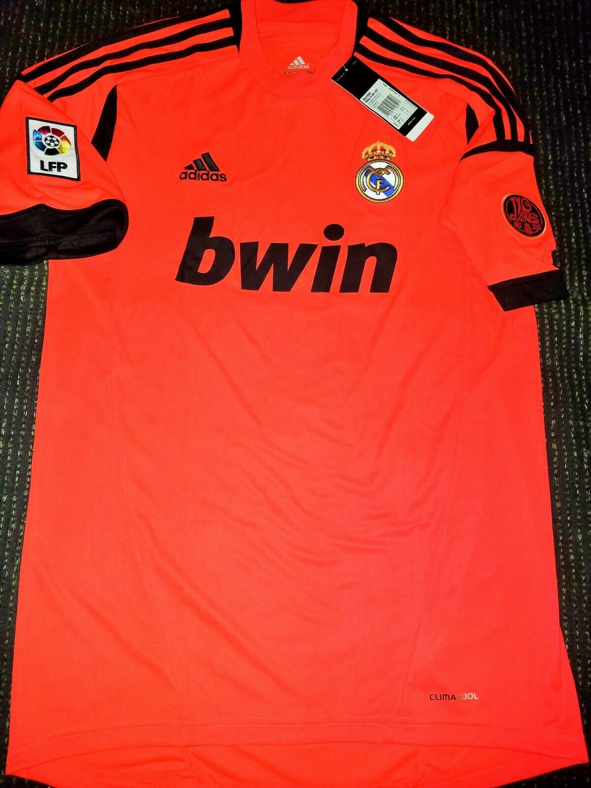 Casillas Real Madrid 2012 2013 Jersey Porto Shirt Camiseta M BNWT - foreversoccerjerseys