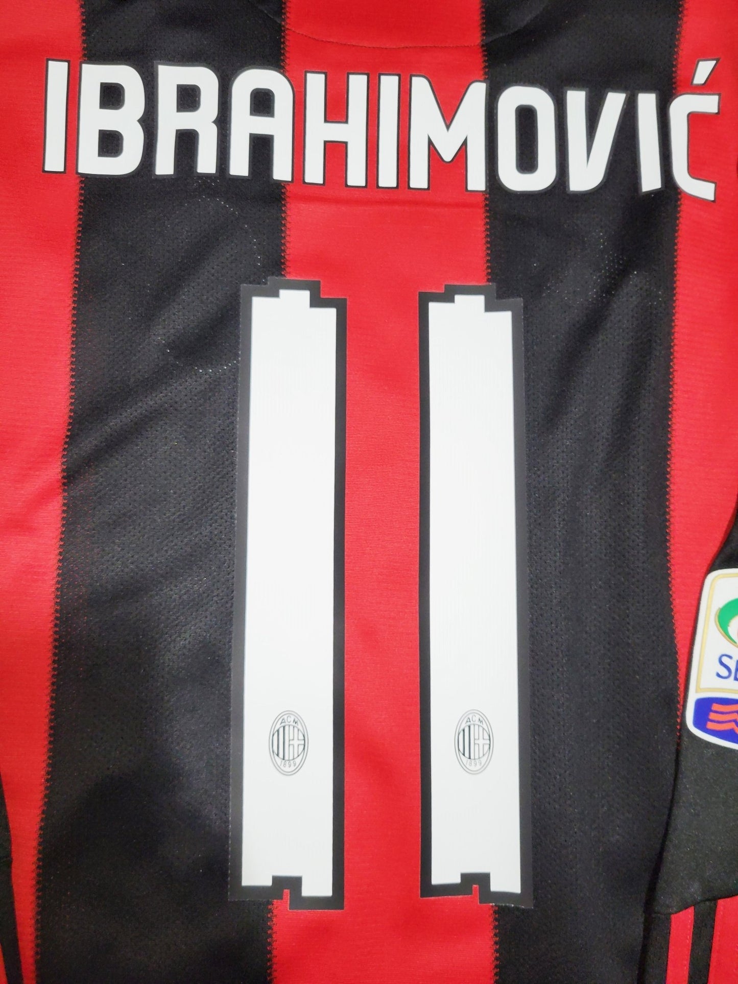 Ibrahimovic AC Milan 2010 2011 Long Sleeve Soccer Jersey Shirt XL SKU# P96287 Nike