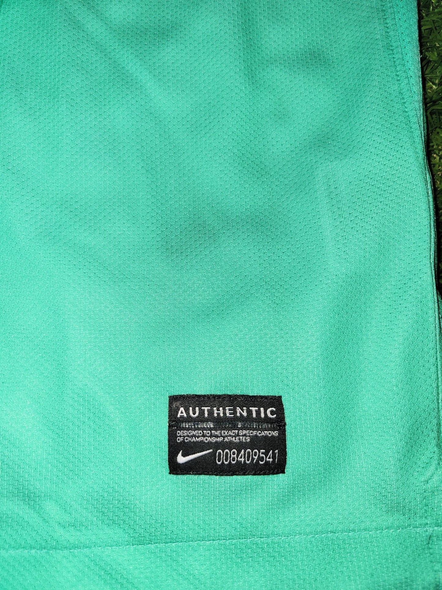 Iniesta Barcelona 2010 2011 Green Away Long Sleeve Jersey Shirt Camiseta BNWT XL SKU# 382359-310 Nike