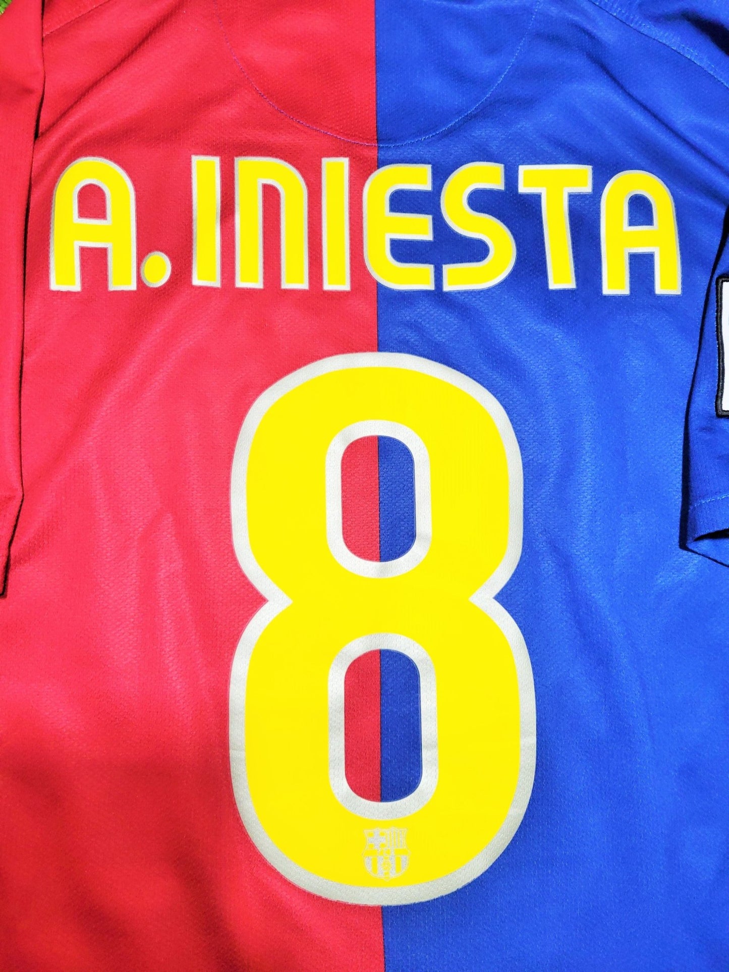 Iniesta Barcelona TREBLE SEASON 2008 2009 Home Soccer Jersey Shirt L SKU# 286784-655 Nike