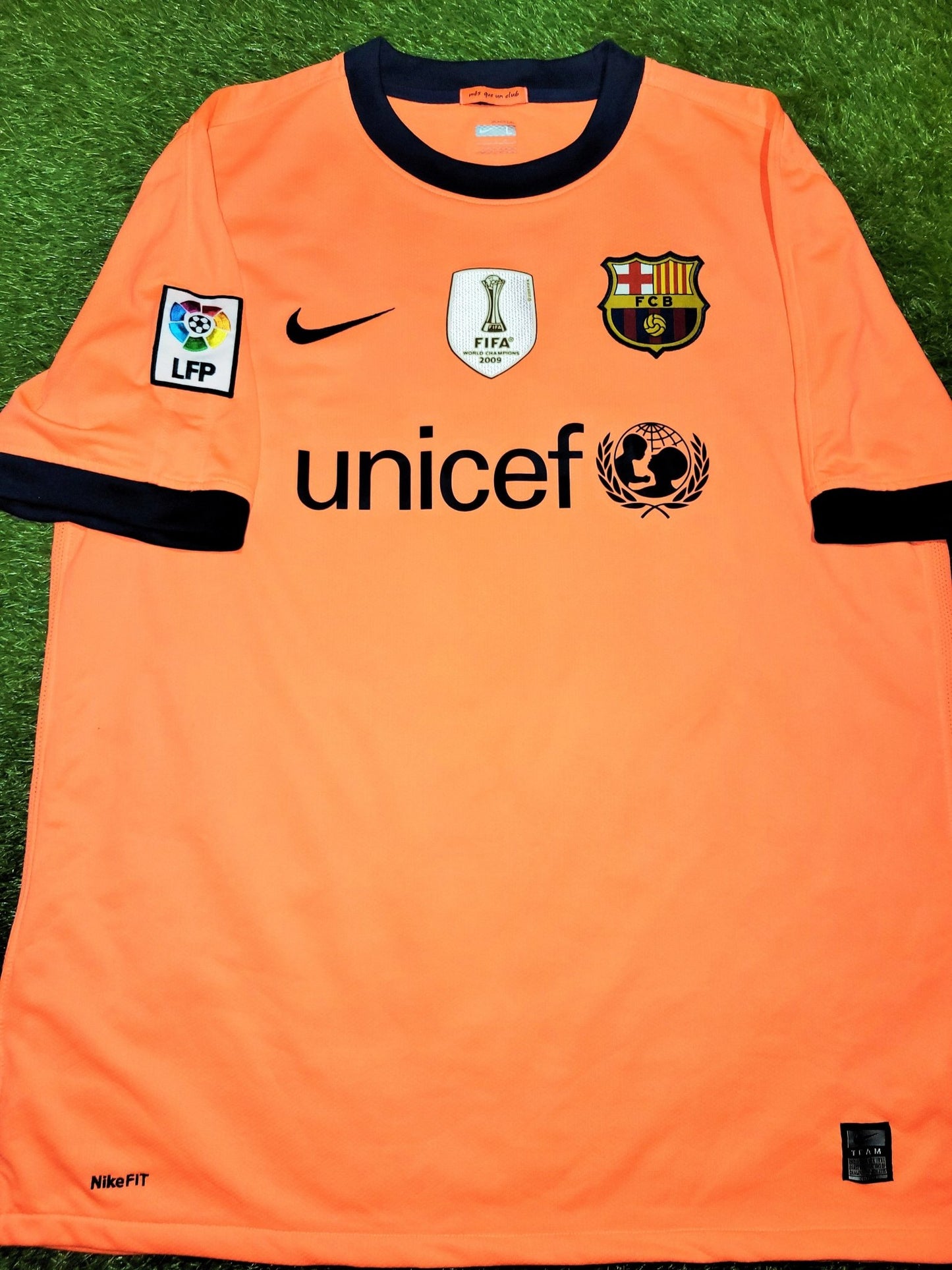 Messi Barcelona 2009 2010 Away Soccer Jersey Shirt L SKU# 355020-870 Nike