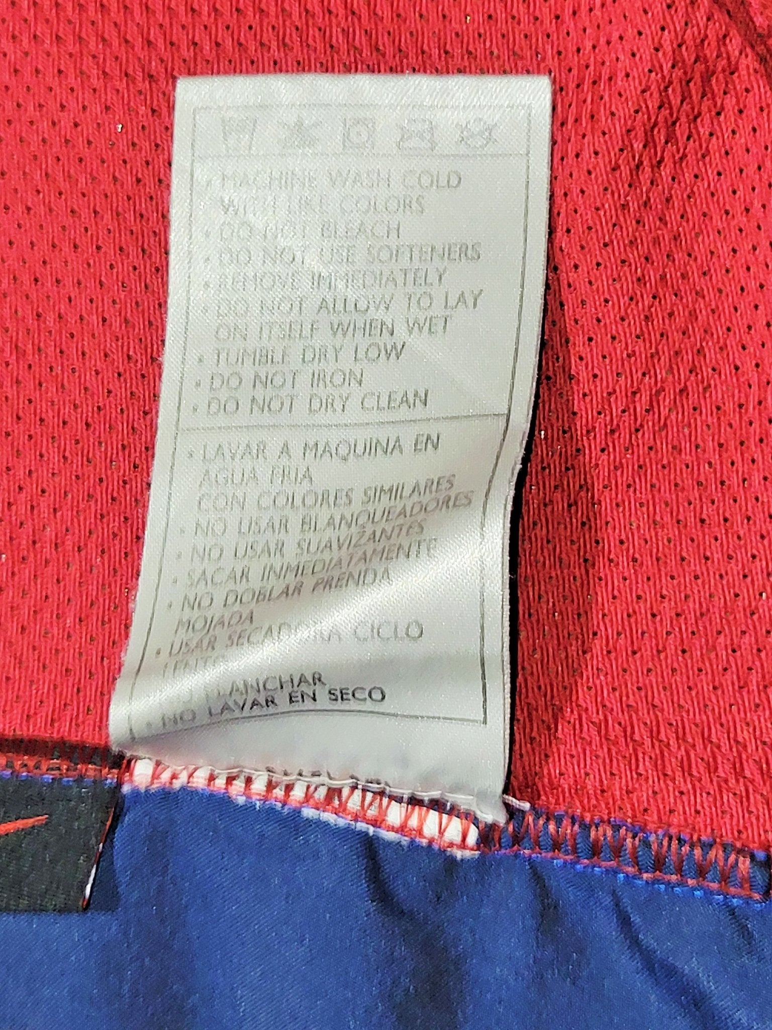 Messi Barcelona DEBUT SEASON 2004 2005 Home UEFA Soccer Jersey Shirt M SKU# 118861 Nike