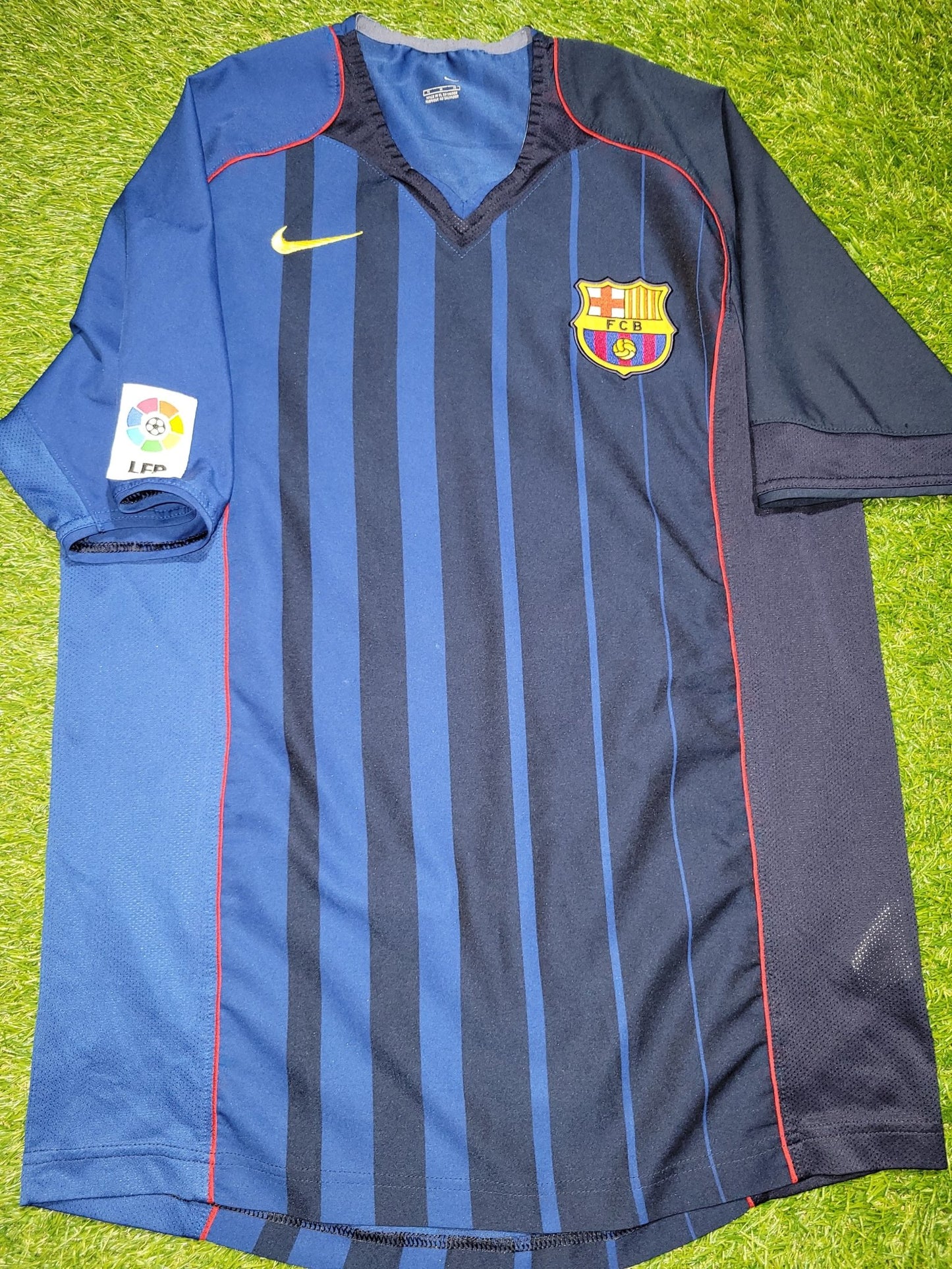 Ronaldinho Barcelona 2004 2005 Away Soccer Jersey Shirt M Nike