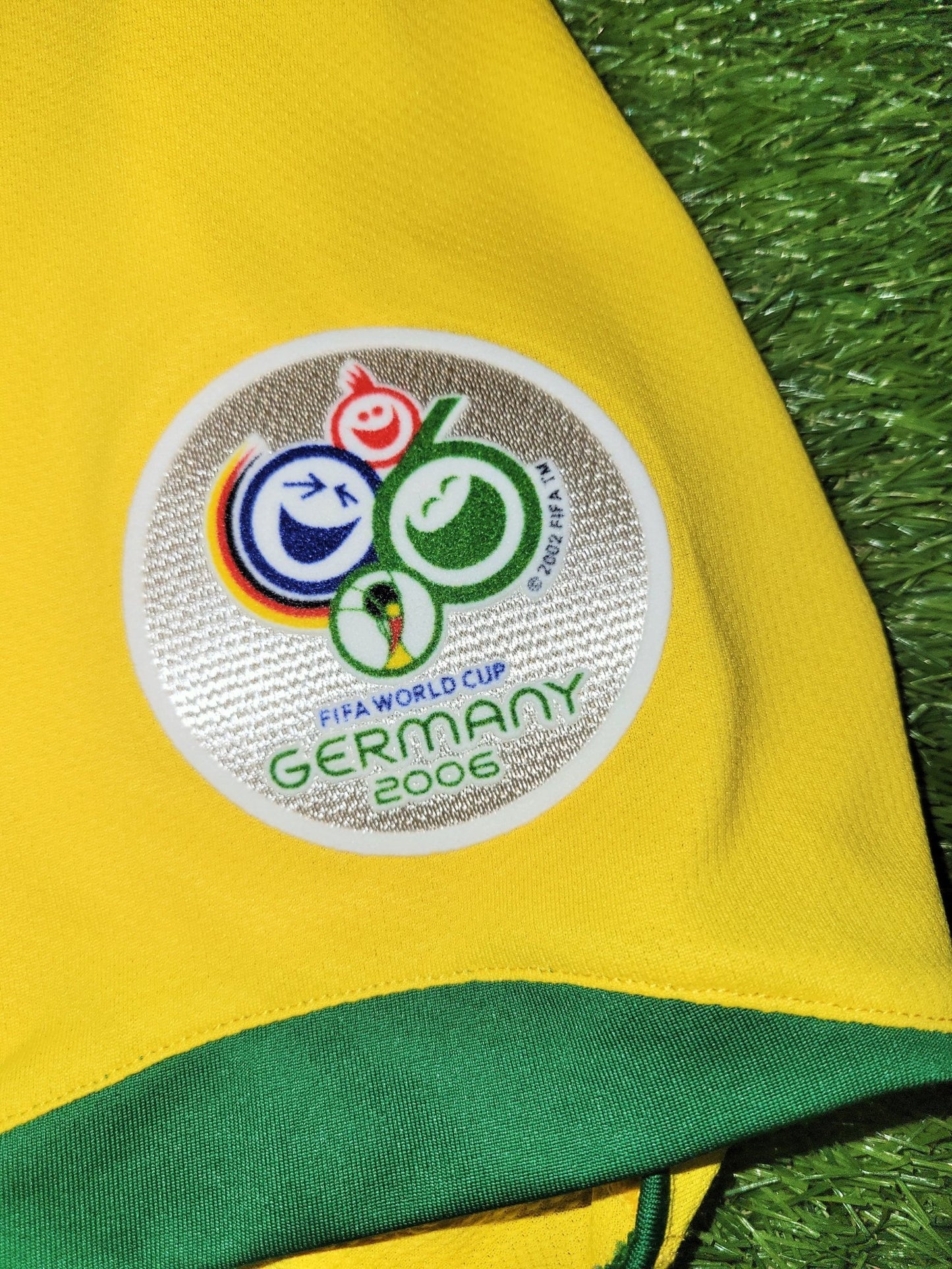 Ronaldo Brazil 2006 World Cup Home Jersey Shirt Camiseta L SKU# S6AOM 103889 Nike