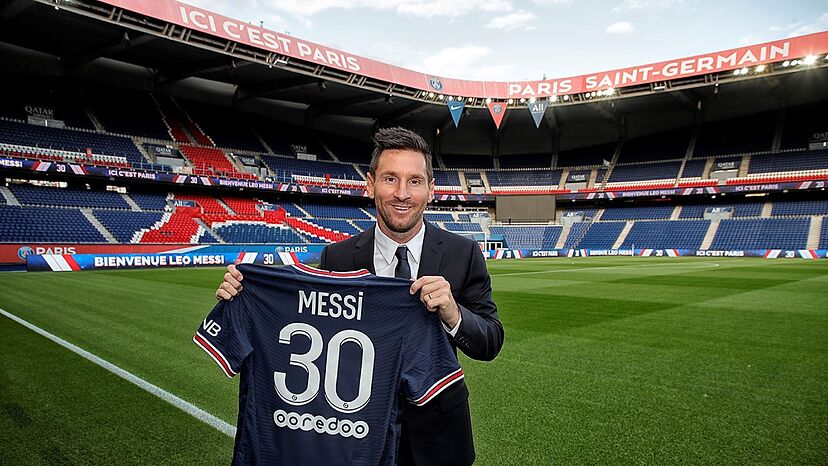 Messi Paris Saint Germain PSG Jordan 2021 2022 DEBUT PLAYER ISSUE Soccer Jersey M SKU# CV7851-411