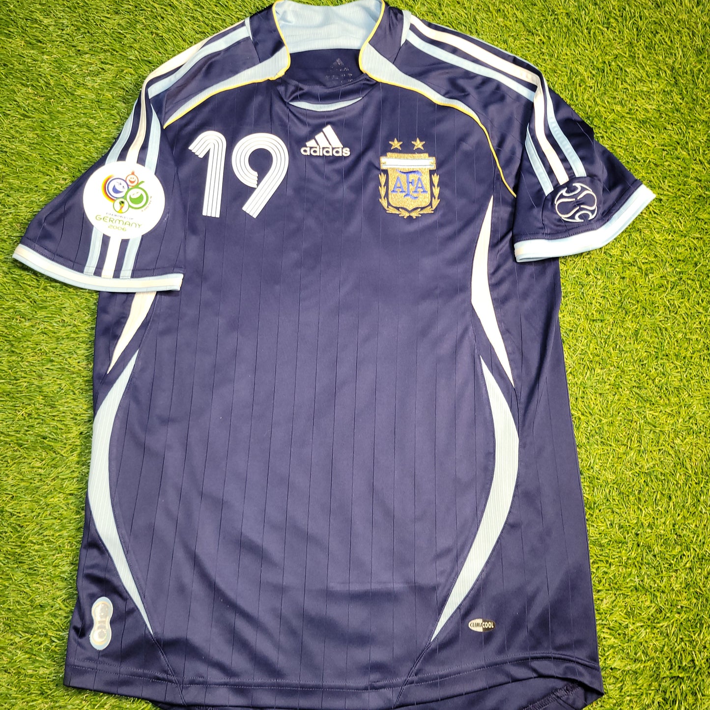 Messi Argentina 2006 WORLD CUP Away Soccer Jersey Shirt M SKU# 069519