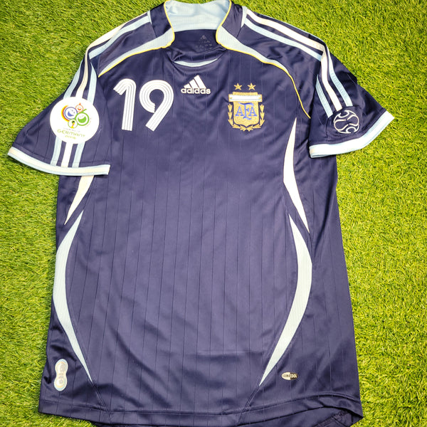 Messi Argentina 2006 WORLD CUP Away Soccer Jersey Shirt M SKU# 069519