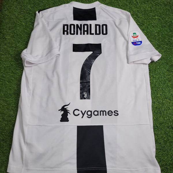 Cristiano Ronaldo Juventus 2018 2019 DEBUT Soccer Jersey Shirt L SKU# CF3489