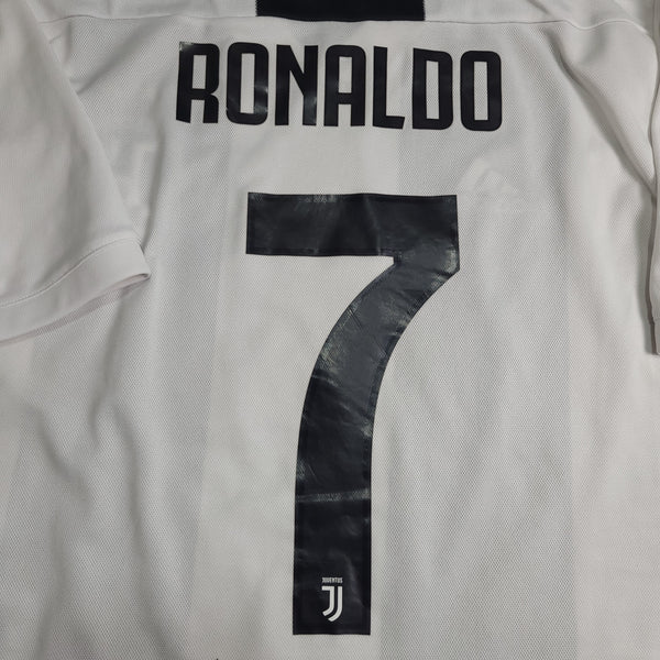Cristiano Ronaldo Juventus 2018 2019 DEBUT Soccer Jersey Shirt L SKU# CF3489